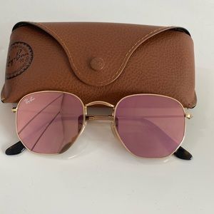 HEXAGONAL FLAT LENSES